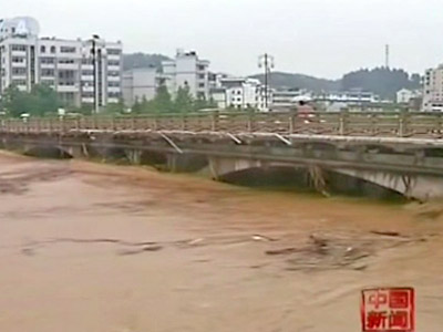 China: Flooding and Heavy Rain Plague