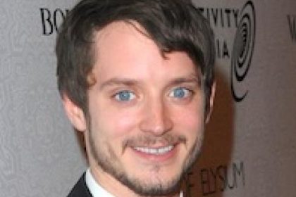 Frodo spielt in Wilfred