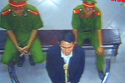 Vietnams schmutziger kleiner Krieg gegen Schriftsteller