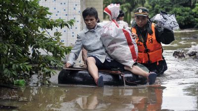 130.000 Chinesen fliehen vor schlimmsten Fluten seit halbem Jahrhundert