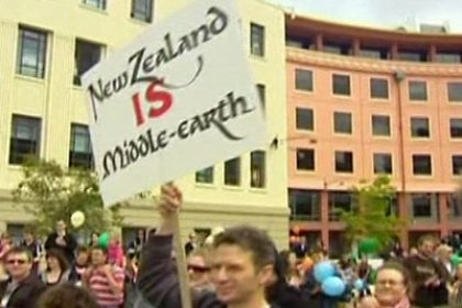 Hobbit Movies to Stay in New Zealand