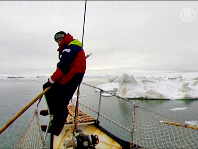 Weltrekord: Ohne Eisbrecher durch die Arktis Segeln