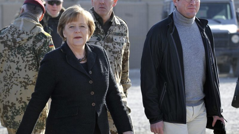 Bundeskanzlerin Merkel besucht die Truppen in Afghanistan