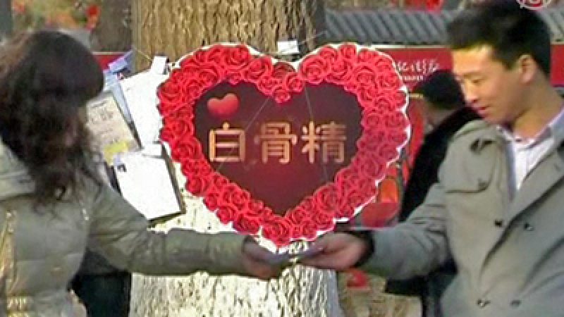 Zu viele Männer in China: Partnervermittlung populär