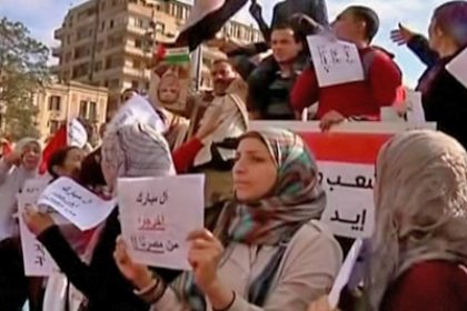 Egypt Unrest, Fear Hits Asian Stocks, Oil Up
