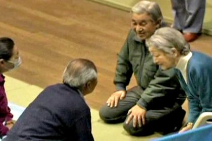 Japanese Emperor Visits Evacuation Center