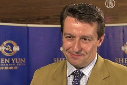 Generalsekretär der Freunde der Wiener Staatsoper: Von Shen Yun „sehr, sehr, sehr begeistert”