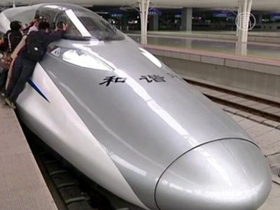 Shanghai-Peking- Hochgeschwindig- keitsbahn nimmt Testbetrieb auf