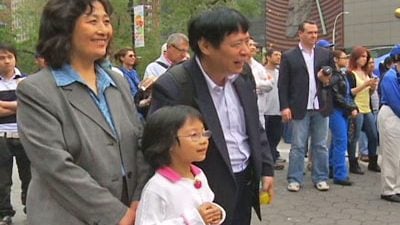 Nach Flucht in die USA: Chinesische Familie feiert Falun Dafa Tag in Freiheit