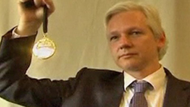WikiLeaks Founder Accepts Australian Peace Award in London
