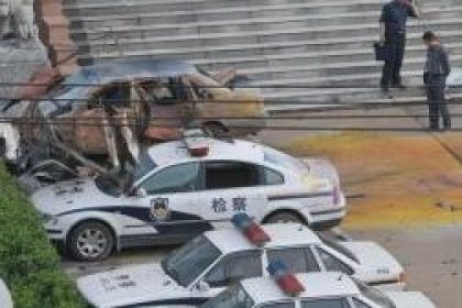 Bombenanschläge auf Regierungs-Gebäude in China