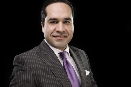 Foad Forghani – der mit der Macht tanzt