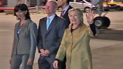 Hillary Clinton Touches Down in Hong Kong