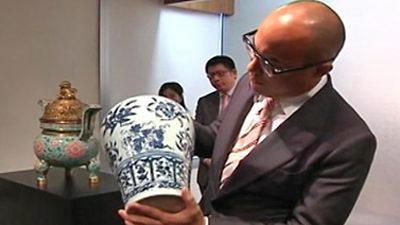 Ming Vase Breaks Record at Sotheby’s Auction