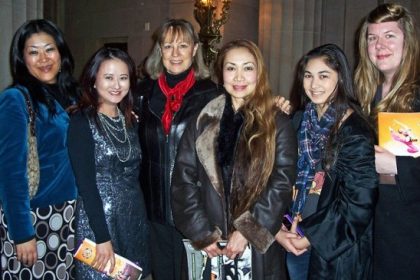 Tänzerin sieht in Shen Yun Kunst mit Herz