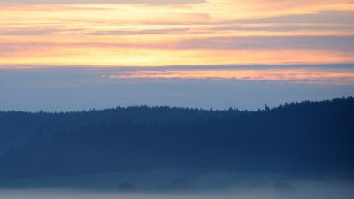 Fliegt der erste Morgenstrahl – Von Joseph Freiherr von Eichendorff