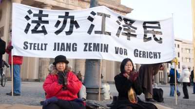 China: Blut klebt an der KPCh durch die Verfolgung von Falun Gong