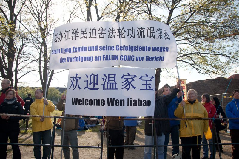 Die Kommunistische Partei ist nicht China – Protest vor Hannover Messe