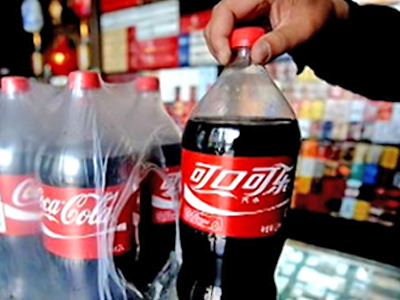Chlor in Chinas Coca-Cola-Flaschen.