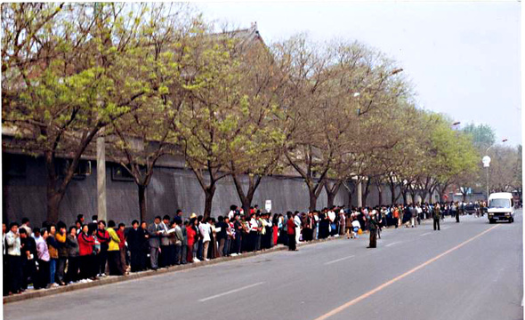 Falun Dafa: 23. Jahrestag des friedlichen Protests in Peking