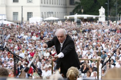 Berlin Unter den Linden: Klassik Open Air mit Daniel Barenboim