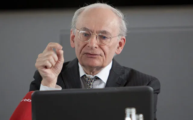 David Matas aus Kanada veröffentlichte 2006 mit David Kilgour den ersten Report &quot;Blutige Ernte&quot;.
