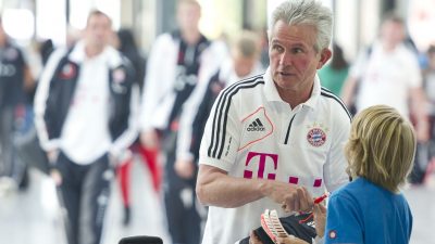 FC Bayern und VfL Wolfsburg zufrieden nach Test in China