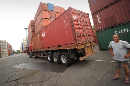 China: Exportwachstum kühlt schlagartig ab