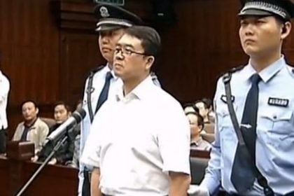 15 Jahre Haft für „Super-Bullen“ Wang Lijun