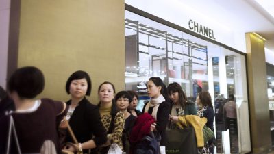 Chinas Touristen und sechs Milliarden Euro für Luxuswaren