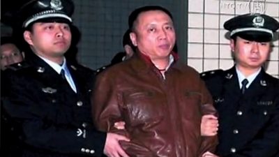 Polizei unter Bo Xilai zwang Angeklagten seinem Anwalt etwas anzuhängen