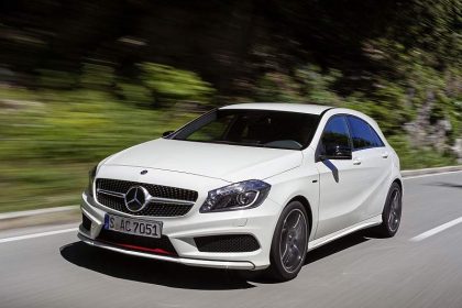 Prüfung zweier Motor-Reihen auf mögliche Abgasmanipulationen bei Daimler