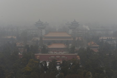 China: Seit dem 19. Parteitag ist Peking von Smog umhüllt – Jährlich sterben 1,6 Mio Chinesen durch Luftverschmutzung (+Video)