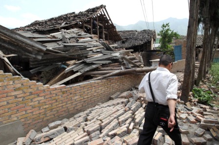 Erdbeben in China: großes Misstrauen gegenüber inländischen Hilfskräften