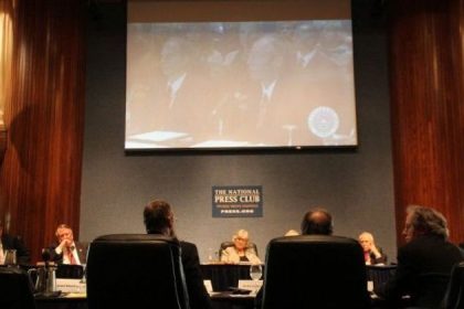 Berichte über Außerirdische auf Anhörung in Washington D.C. geprüft