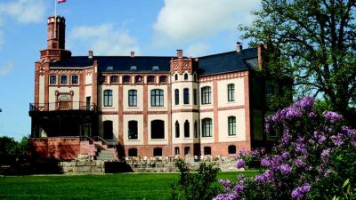 Mecklenburg-Vorpommern: Mittsommer-Remise mit Urlaub im Schloss