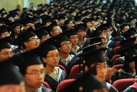 China: Nur etwa ein Drittel der Hochschulabsolventen hat Arbeit gefunden