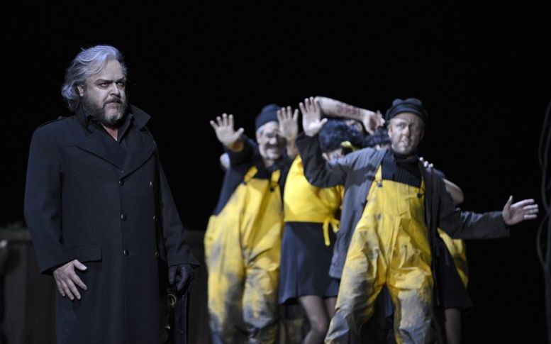 „Fliegender Holländer“ erleidet im Wagner-Jahr an der Dresdener Semperoper Schiffbruch