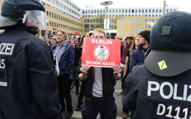 Flüchtlingsheim-Streit: Polizei-Großaufgebot in Berlin