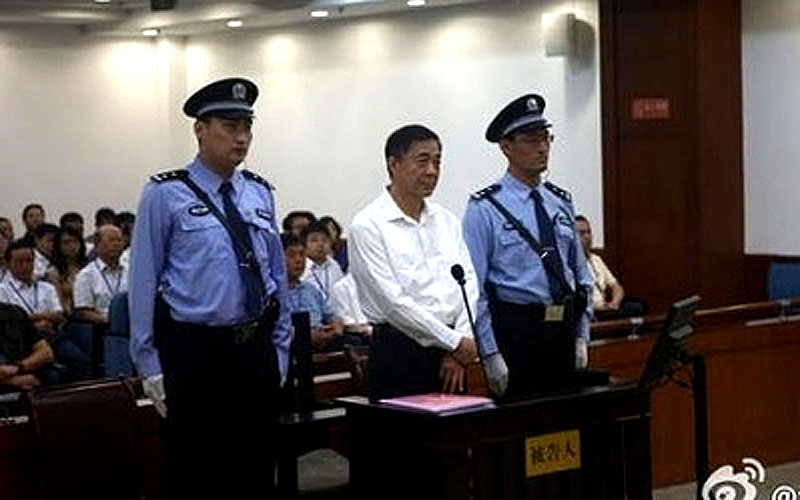Hier wird Chinas Bo Xilai (optisch) zum Zwerg gemacht