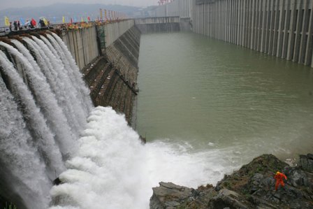 China: 179 Städte vom Einsturz der Staudämme bedroht