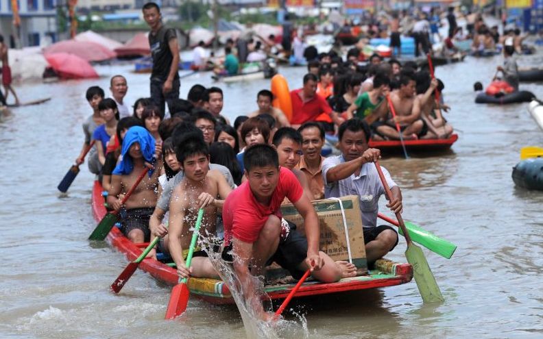 China: Unwetter mit Überflutungen und 190 Toten  FOTOGALERIE