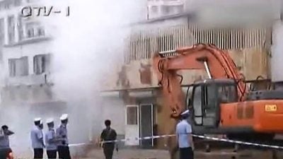 China: Feuerkracher sollten Bulldozer aufhalten