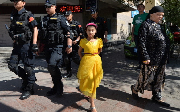 Chinas Polizisten erschossen vier Uiguren am Ende des Ramadan