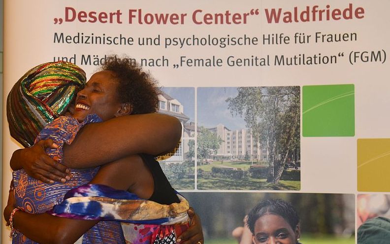 Desert Flower Center hilft Frauen mit Genitalverstümmelung