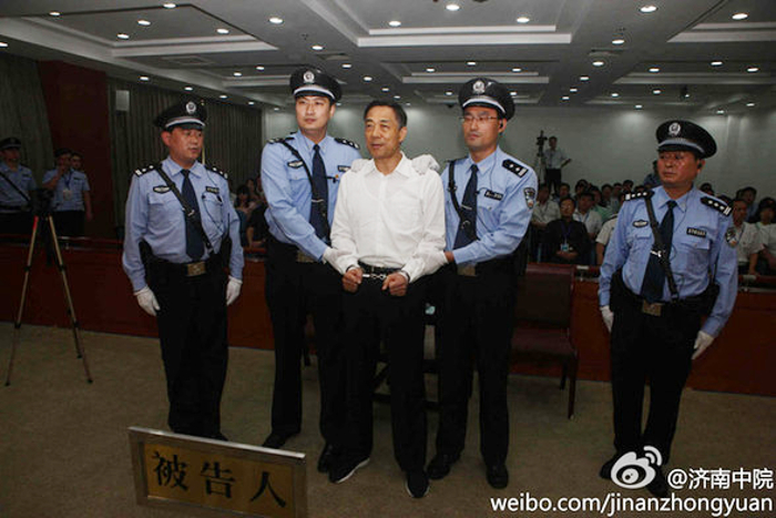China: Bo Xilai-Prozess endet mit Verurteilung zu lebenslanger Haft