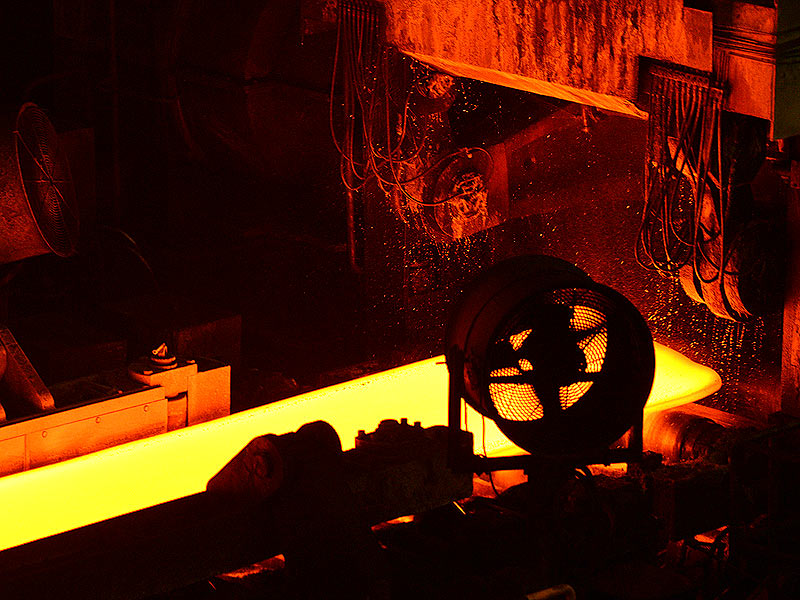 Chinas Stahl-Industrie sitzt auf Schuldenberg von über 370 Milliarden Euro