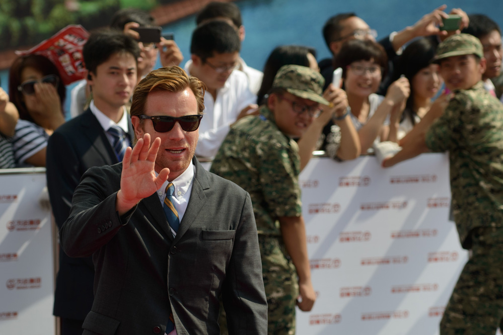 China: Milliardär lässt´s mit Hollywood-Stars krachen