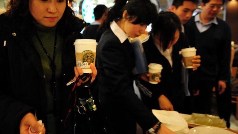 China: Staatsfernsehen erntet Spott für „Anti-Starbucks“-Report