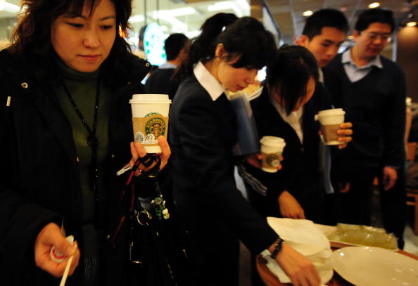 China: Staatsfernsehen erntet Spott für „Anti-Starbucks“-Report